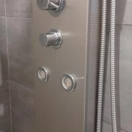 Piso A Pie De Playa Con Terraza Exclusiva *