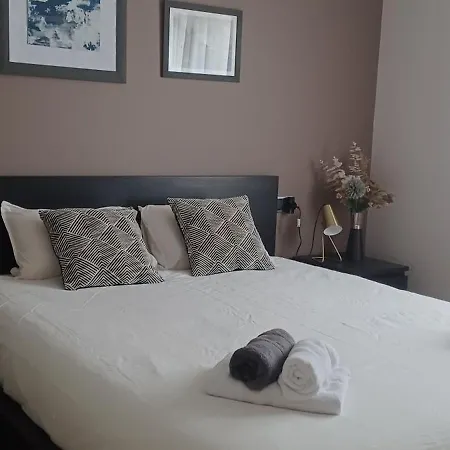 Piso A Pie De Playa Con Terraza Exclusiva * Moaña